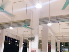 大堂-标记美食新鲜猪杂(兴南大道店)
