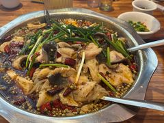 -乡土特色.冷锅鱼.牦牛肉汤锅