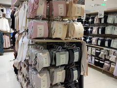 -优衣库(武汉国际广场店)