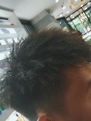 -首脑美发沙龙