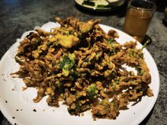 炸花椒芽儿-华盛园卷子王农家菜水库鱼