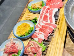 -明洞阿姨·韩式酱蟹烤肉·创意料理(三元桥店)