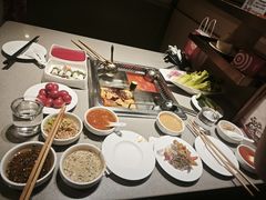 -海底捞火锅(宝龙广场夜宵主题店)