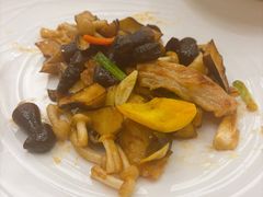-骏莱海鲜鱼港(五角场店)
