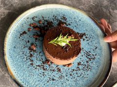 -Hi City·城市之巅