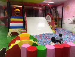 -孩子王(奥克斯广场店)