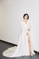 -Renee芮亦婚纱(原丽莎)