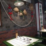环境装修很有意思，特别喜欢绿色的桌子