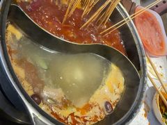 -钢管厂五区小郡肝串串香(蜀都万达店)