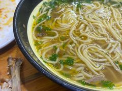 -杨记清芳牛肉拉面(京广路店)
