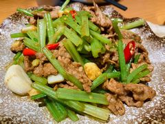小炒黄牛肉-湘与香缘·湖南菜(王府井北京市百货大楼店)