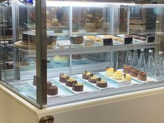 面包甜点陈列柜-GODIVA(国际金融中心店)