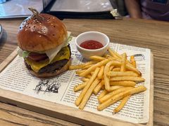 -Common Table · Brunch & Coffee