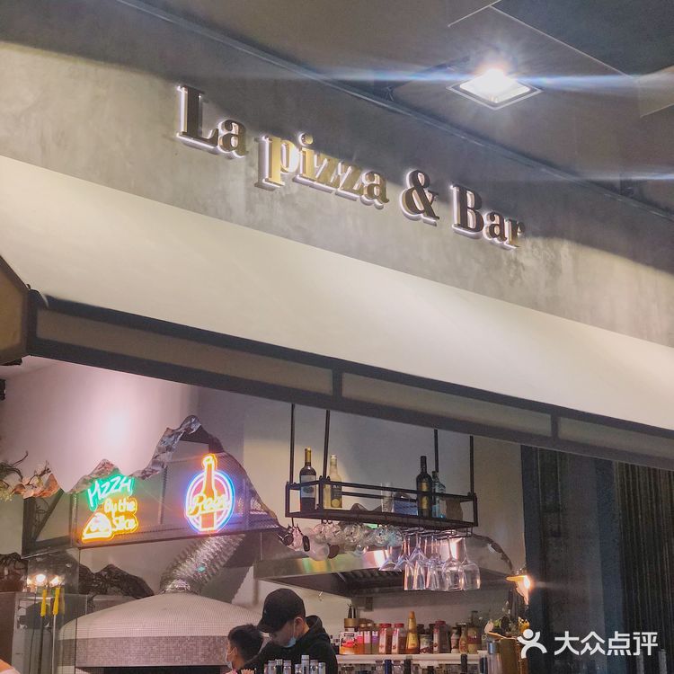 广州美食探店|江泰路隐藏美味!超有情调的小店🍽🥃