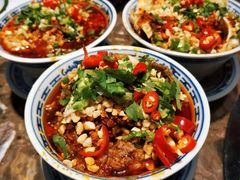 麻辣牛肉-沪小二炭火蛙锅(淮海中路美食不夜城店)