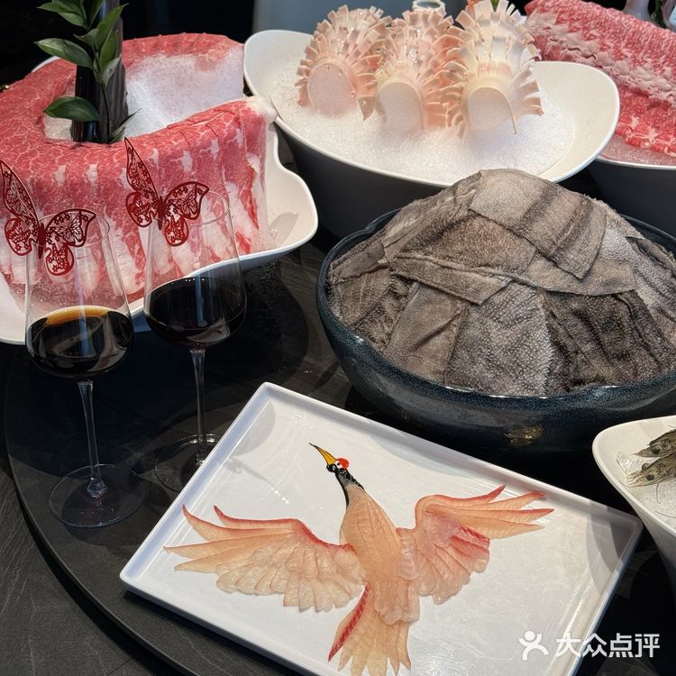 成都南门吃火锅！环境好的没边了。。。
