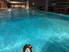 游泳池-广州天河希尔顿酒店