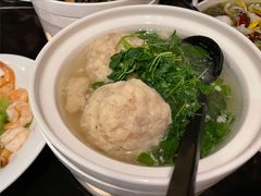 扬州狮子头-满江红四季餐厅 · 国家五钻级酒家(新纪元大酒店店)
