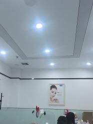 -蕾特恩专业祛痘国际连锁