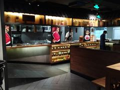 -洞庭土菜小炒馆(易发广场店)