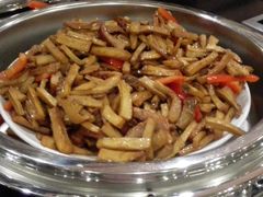 -泉城欧乐堡戏水湾艺术养生温泉