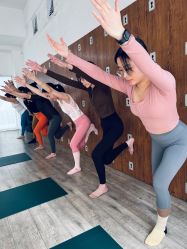 -无界瑜伽普拉提