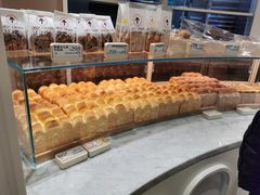 -HOT CRUSH趁热集合·现烤面包(环球港店)