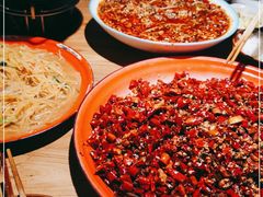 -先启半步颠小酒馆(白麓里店)