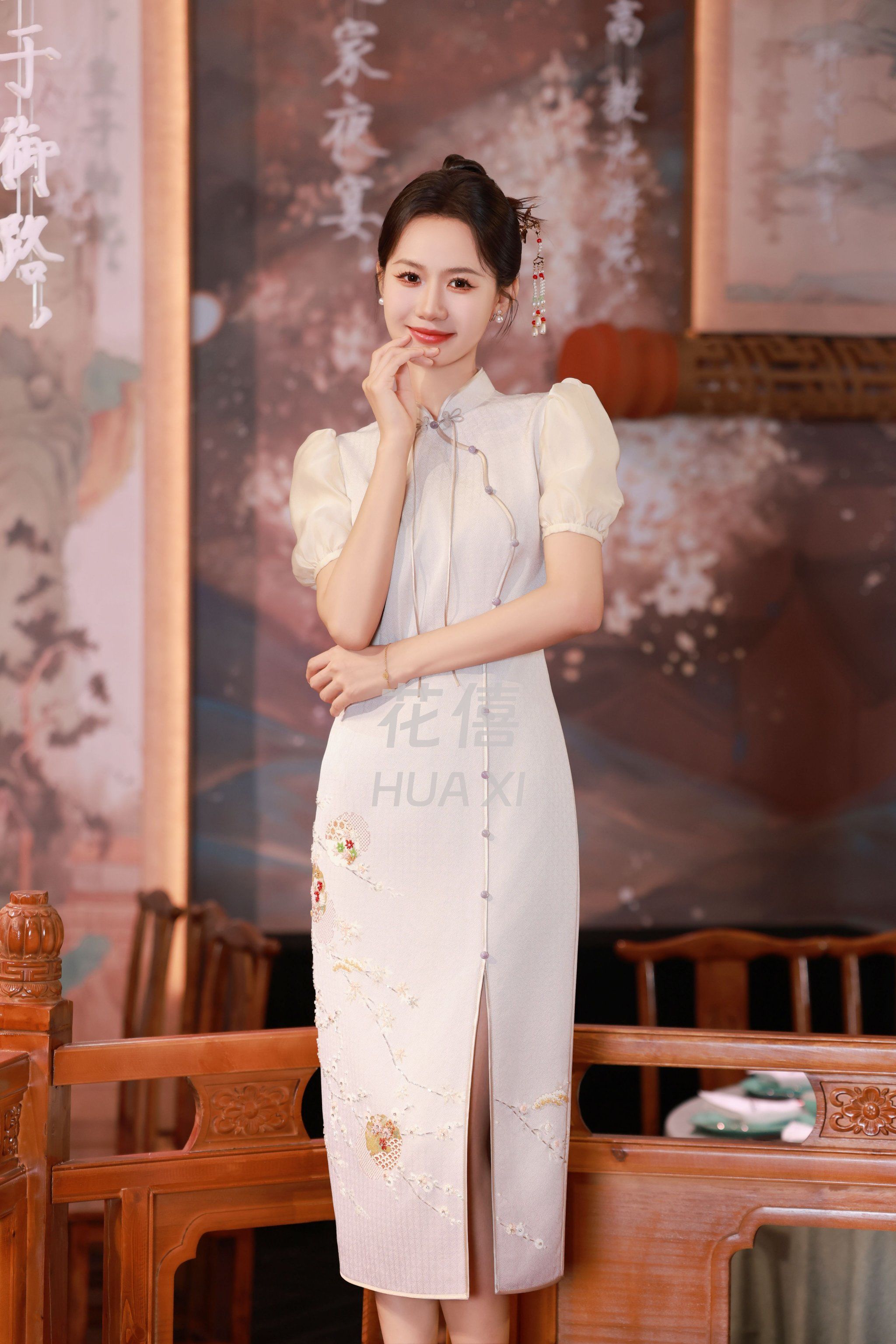 温润如玉的新娘旗袍