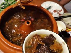 -老滇山寨•云南特色菜•地方菜•民族风情歌舞表演(金碧店)