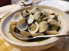 橄欖油香蒜炒蜆-船屋葡国餐厅