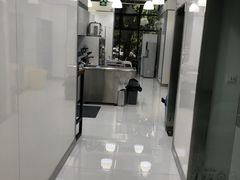 -顽皮家族宠物医院(浦东北园路分院)