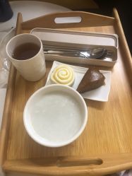 -卓玥国际月子会所(罗山路店)