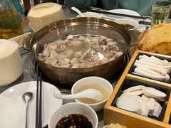 -烹然四季椰子鸡火锅(团结湖总店)