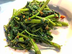 -明记烧鱼美味店