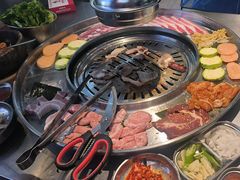 -哈哈碳都·牛肋条无限自助烤肉(台江万达店)