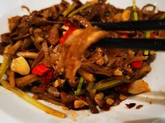 湖北笋干炒牛肚-丹江口渔村·湘味厨房(桃园店)