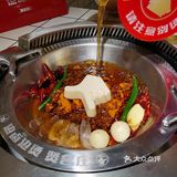 暖冬打卡陈赫开的火锅店