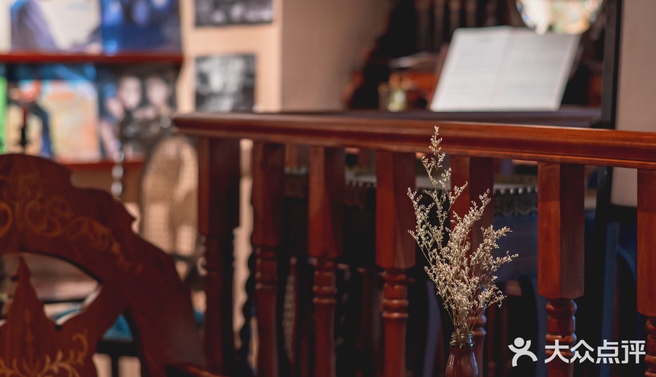 中古欧式cafe，路过一眼爱上，黑胶唱片慢生活🎵
