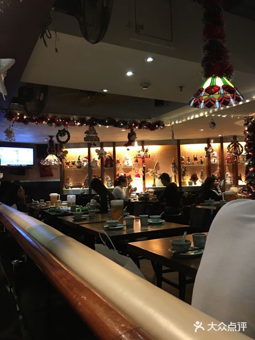 大头虾越式风味餐厅(光明广场店)大堂图片