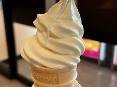 圆筒冰淇淋-麦当劳(军博店)