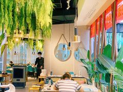 大堂-三个椰子·现砍椰子鸡(金源CBD店)
