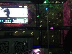 -欢乐迪KTV(南坪上海城店)