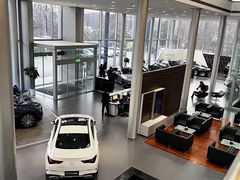 -泰州之星奔驰4S店(海陵店)