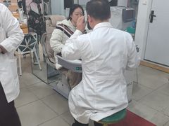 -豪门视光·星趣控·蔡司依视路眼镜代理商(中央大街店)