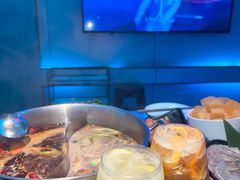 -唯爱KTV聚会餐厅(仙林东城汇店)