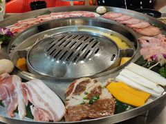 -哈哈碳都·牛肋条无限自助烤肉(台江万达店)