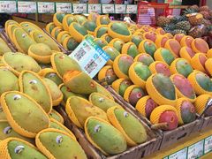 -三亚新鸿港水果一级批发市场
