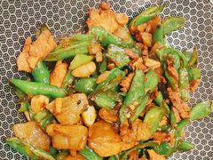 -辛香味烧鱼馆·非遗技艺·排骨红烧肉(光谷医药园店)
