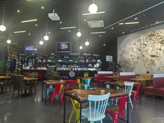 -汽车博物馆主题餐厅